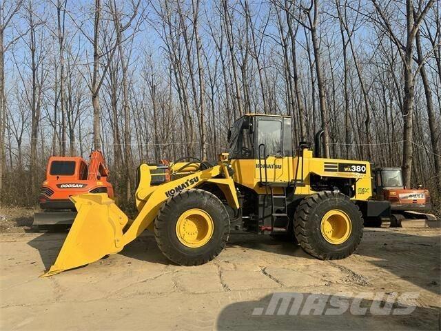 Komatsu WA380 Utovarivači na kotačima
