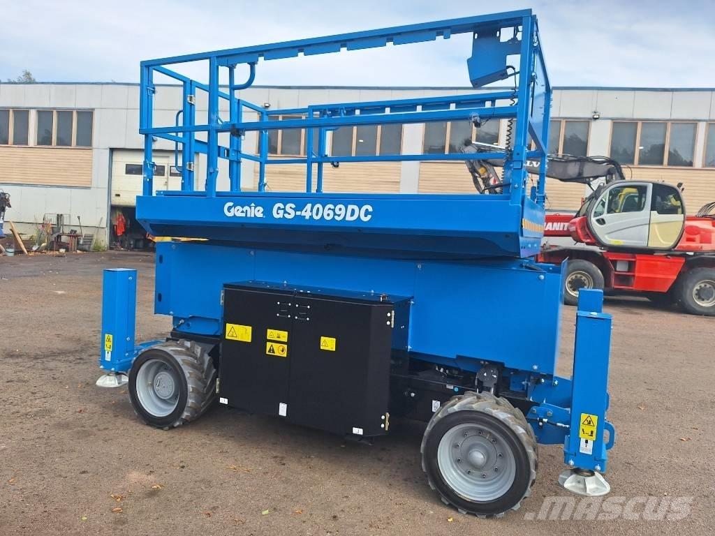 Genie GS-4069 DC Škaraste platforme