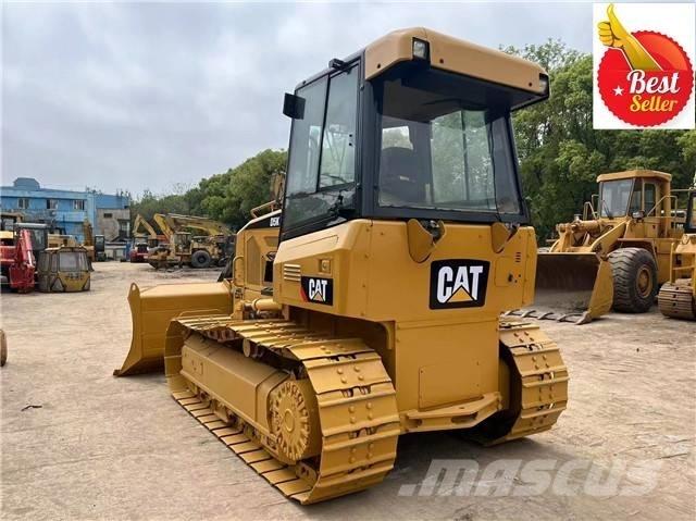 CAT D 5 K Buldožeri gusjeničari
