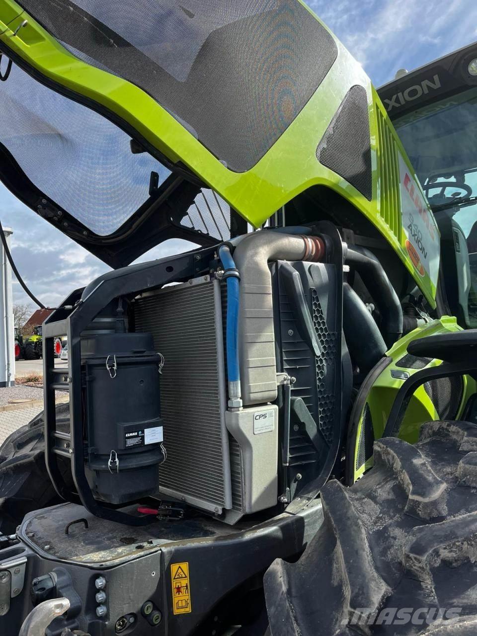 CLAAS Axion 940 Traktori