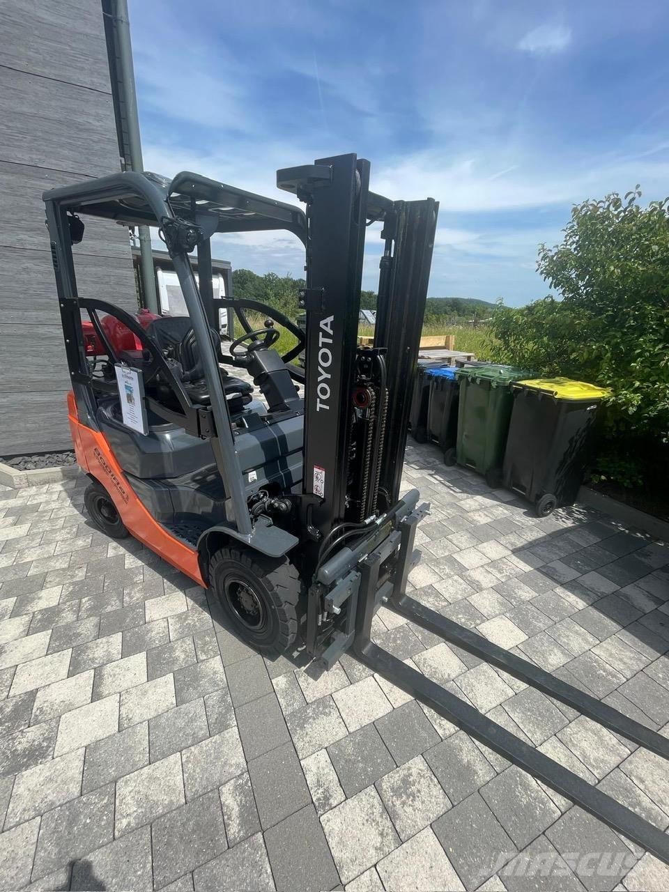 Toyota 02-8FGF18 Plinski viličari