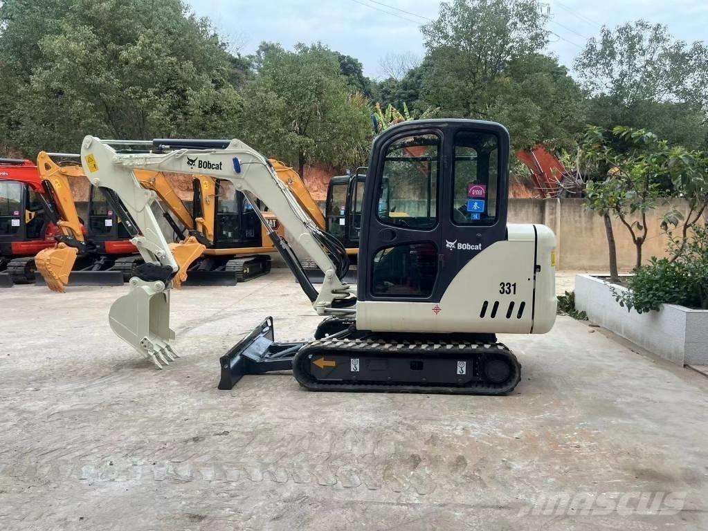 Bobcat 331 Mini bageri <7t