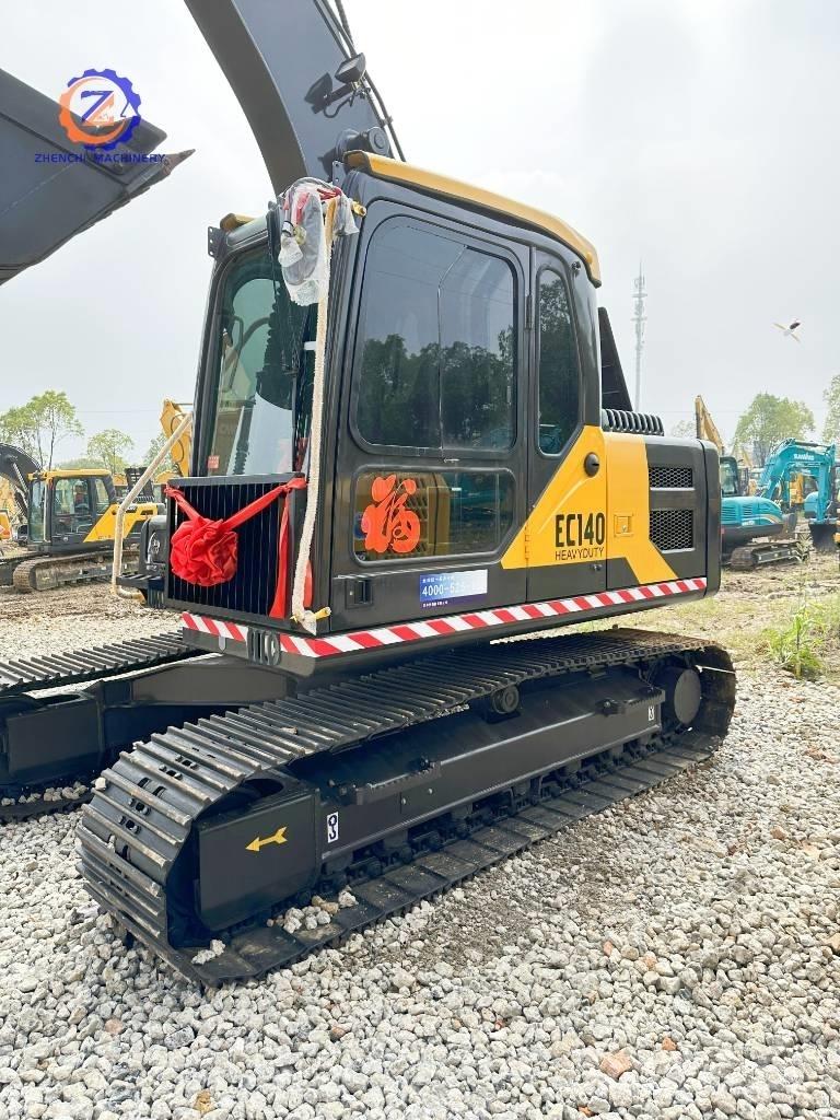Volvo EC 140 D Midi bageri 7t – 12t