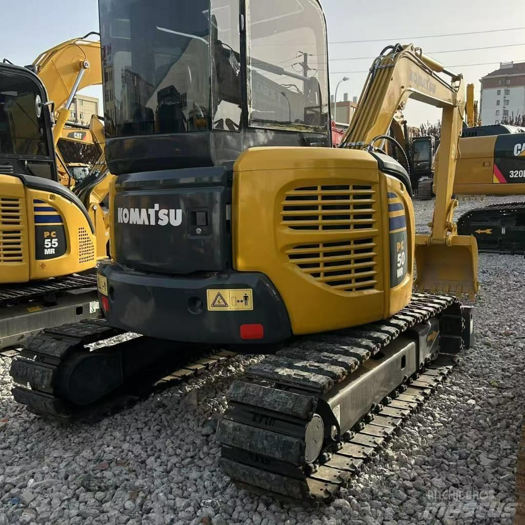 Komatsu 50-2 Bageri gusjeničari