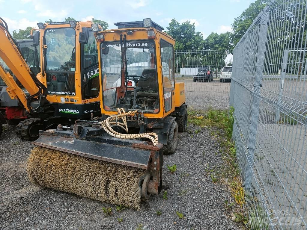 Linexa 870 Vozila za prijevoz opreme za rad