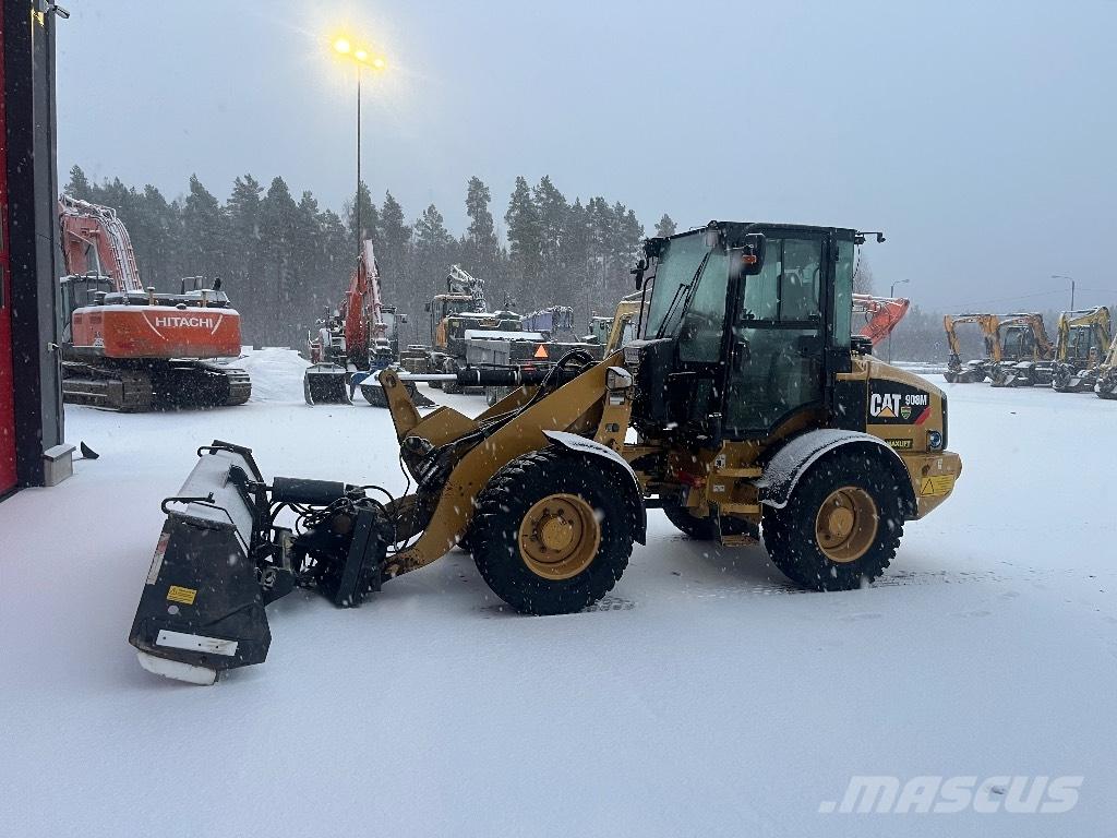 CAT 908 / Myyty, Sold Utovarivači na kotačima