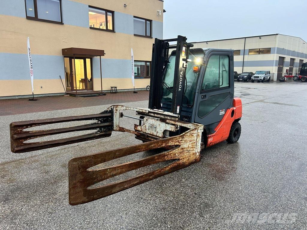 Toyota 02-8 FDF25 Dizelski viličari