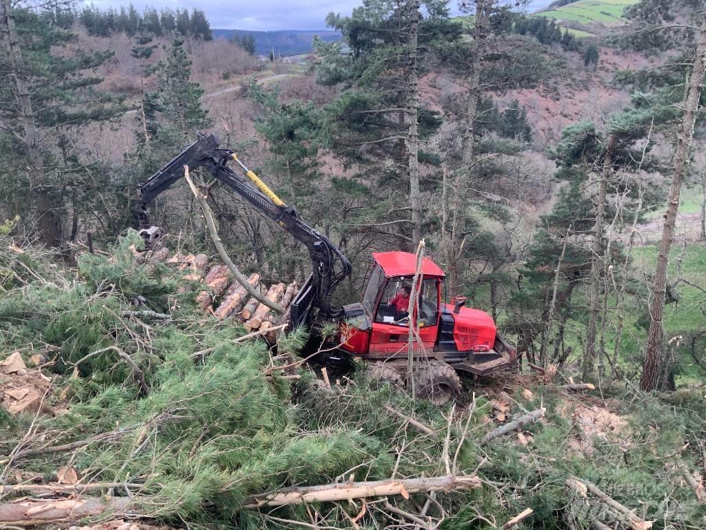 Komatsu 865 Forvarderi