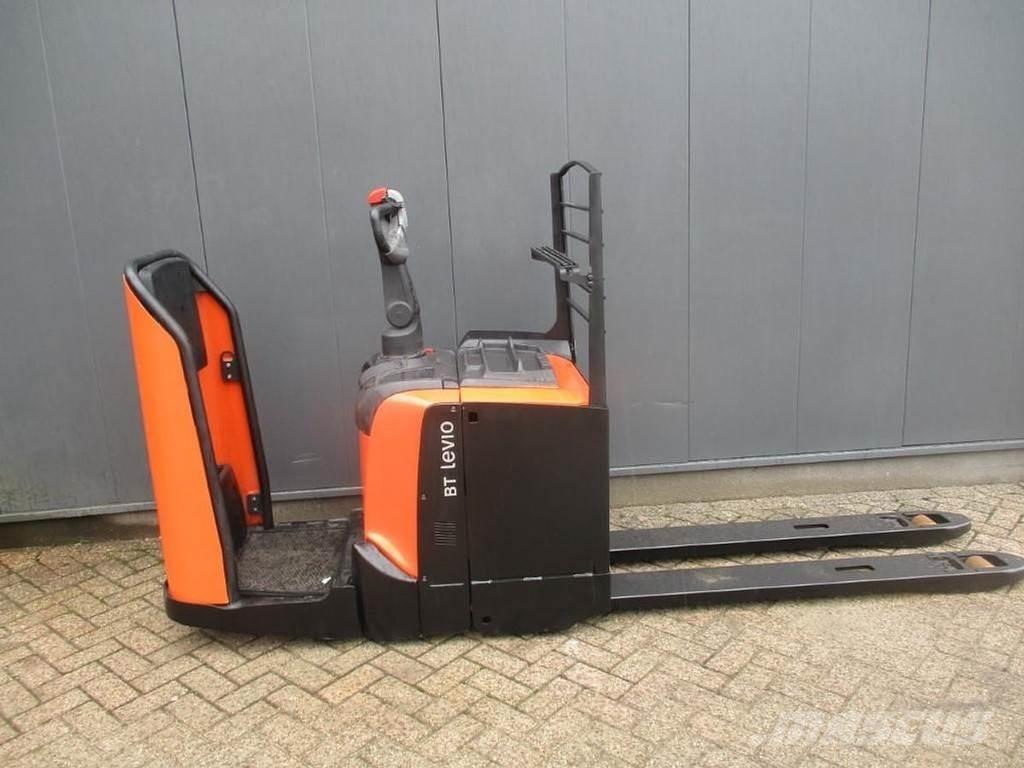 BT LPE 200 Nisko podizni električni viličar sa platformu