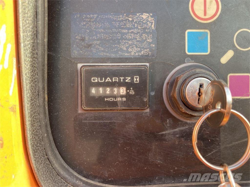 JLG 860SJ Zglobne podizne platforme