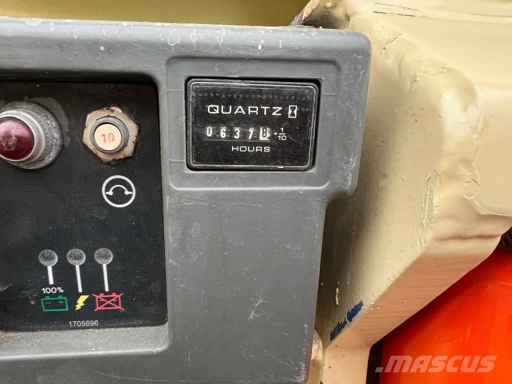 JLG 3246 ES Škaraste platforme