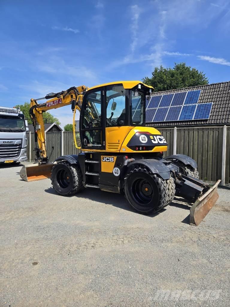 JCB 110 W Bageri na kotačima
