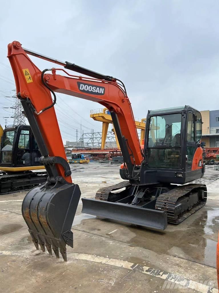 Doosan DX60-9 Mini bageri <7t