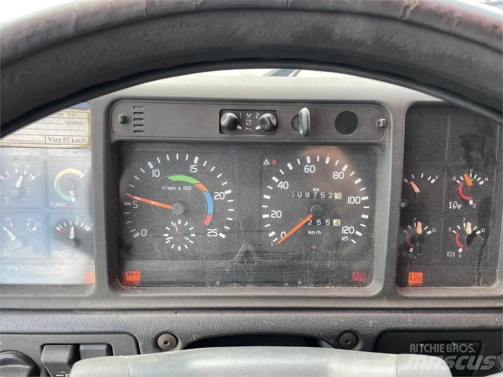Volvo FH12 6x2 Demontažnii kamioni za podizanje kabela