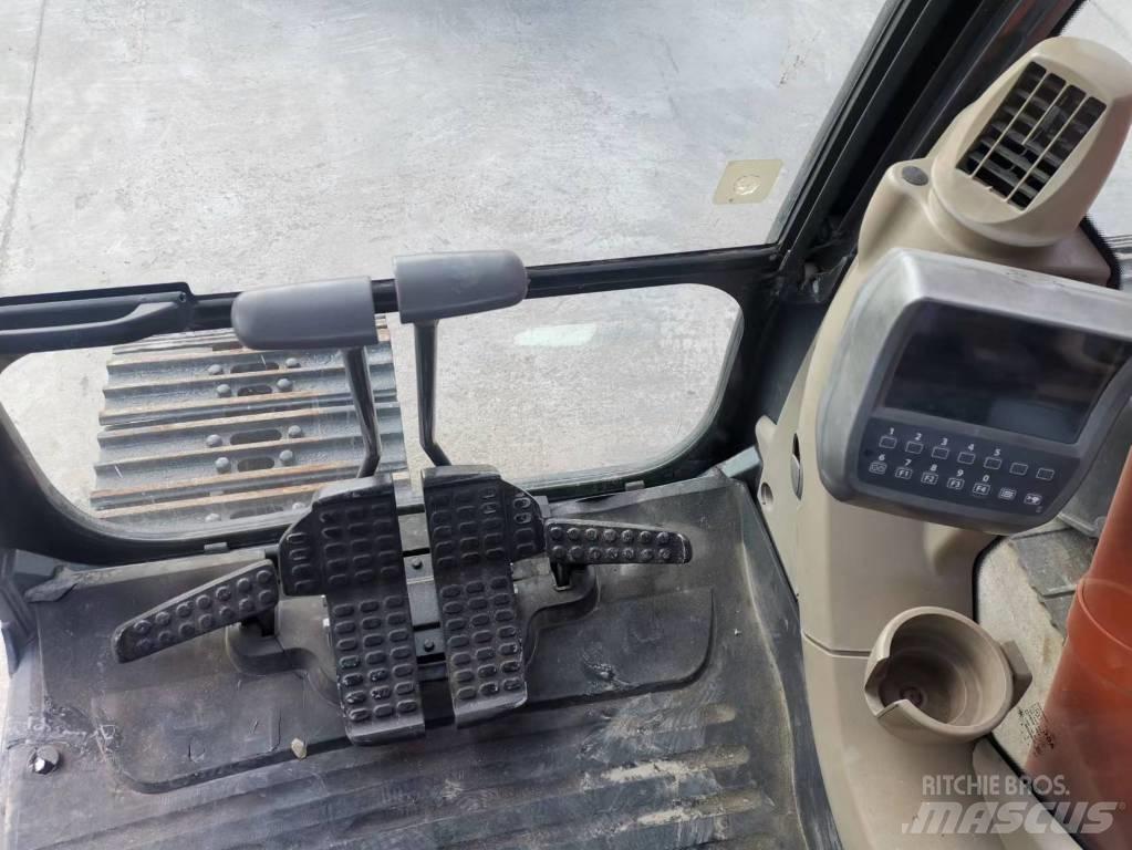 Hitachi ZX 240 Bageri gusjeničari