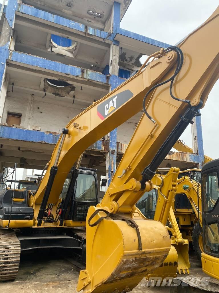 CAT 330 D Bageri gusjeničari