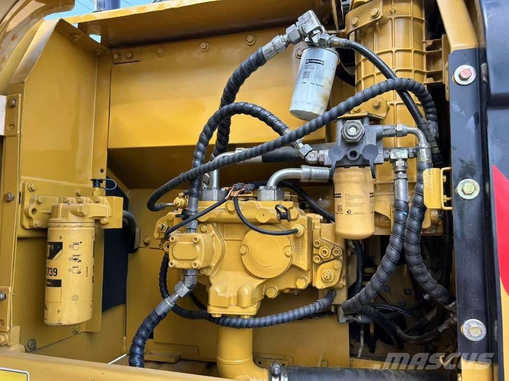 CAT 320 D Bageri gusjeničari