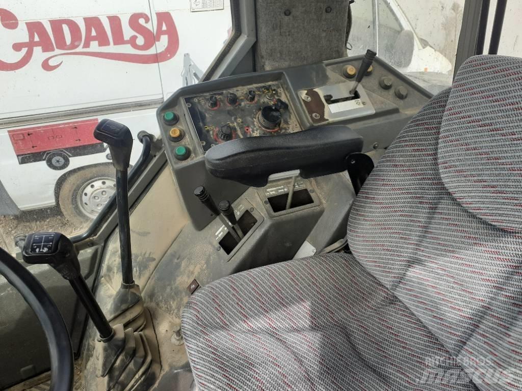 Massey Ferguson 3630 Traktori