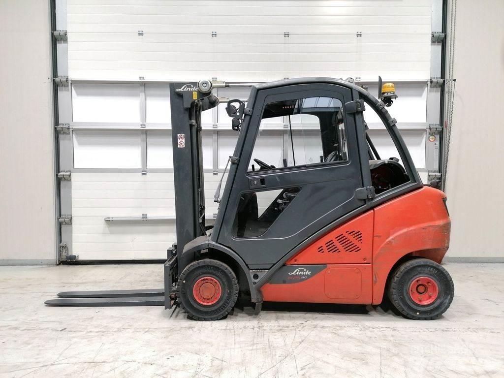 Linde H25T-02 Plinski viličari