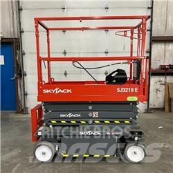SkyJack SJ 3219 Škaraste platforme