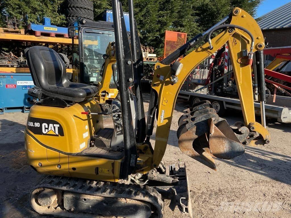 CAT 300.9 D Mini bageri <7t