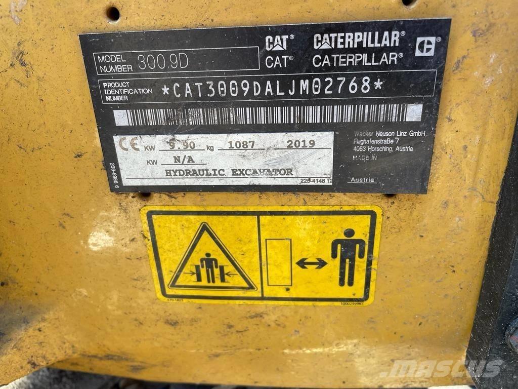 CAT 300.9 D Mini bageri <7t
