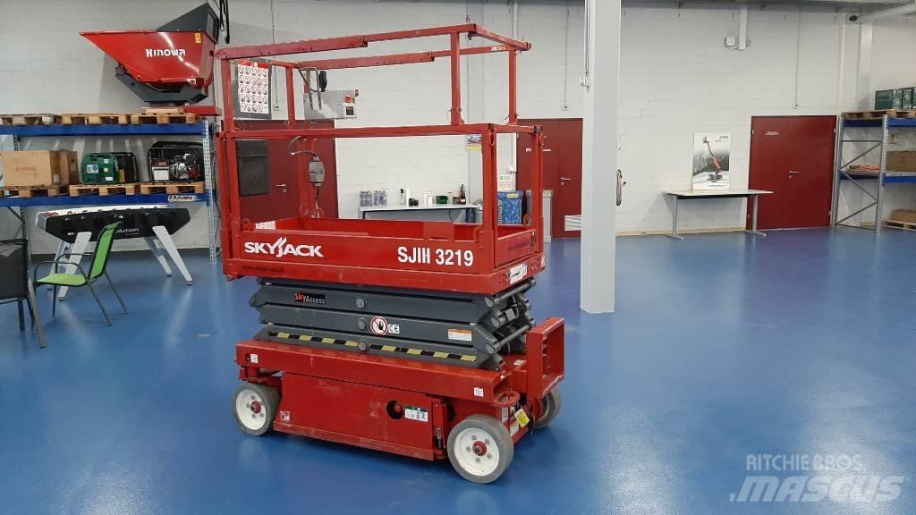 SkyJack SJIII 3219 Škaraste platforme