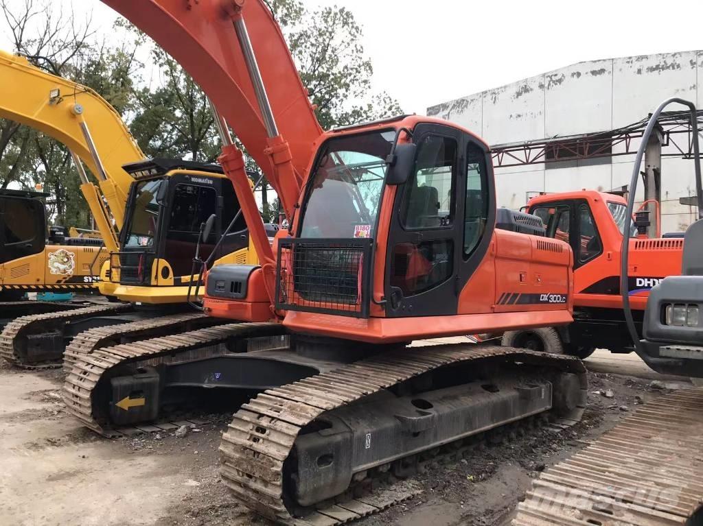 Doosan dx300 Bageri gusjeničari