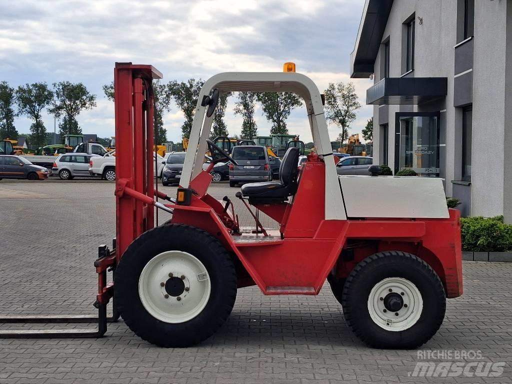 Manitou MC 25 Terenski viličar
