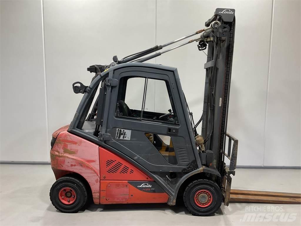 Linde H25D-02 Dizelski viličari