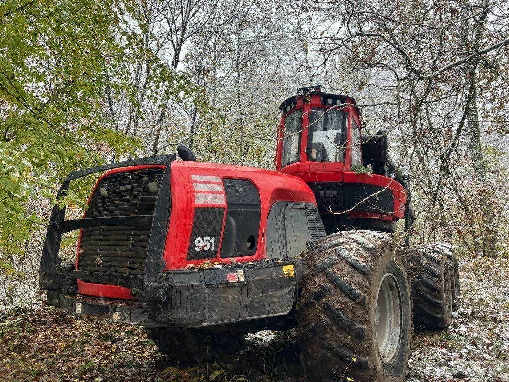 Komatsu 951 Harversteri