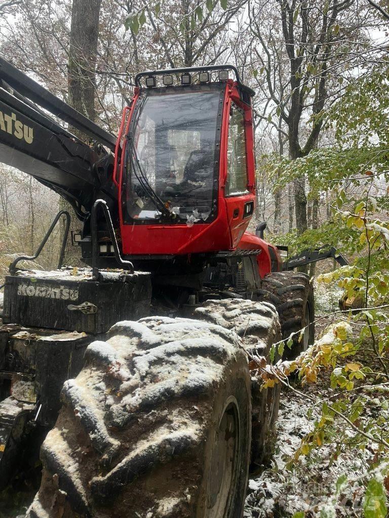 Komatsu 951 Harversteri