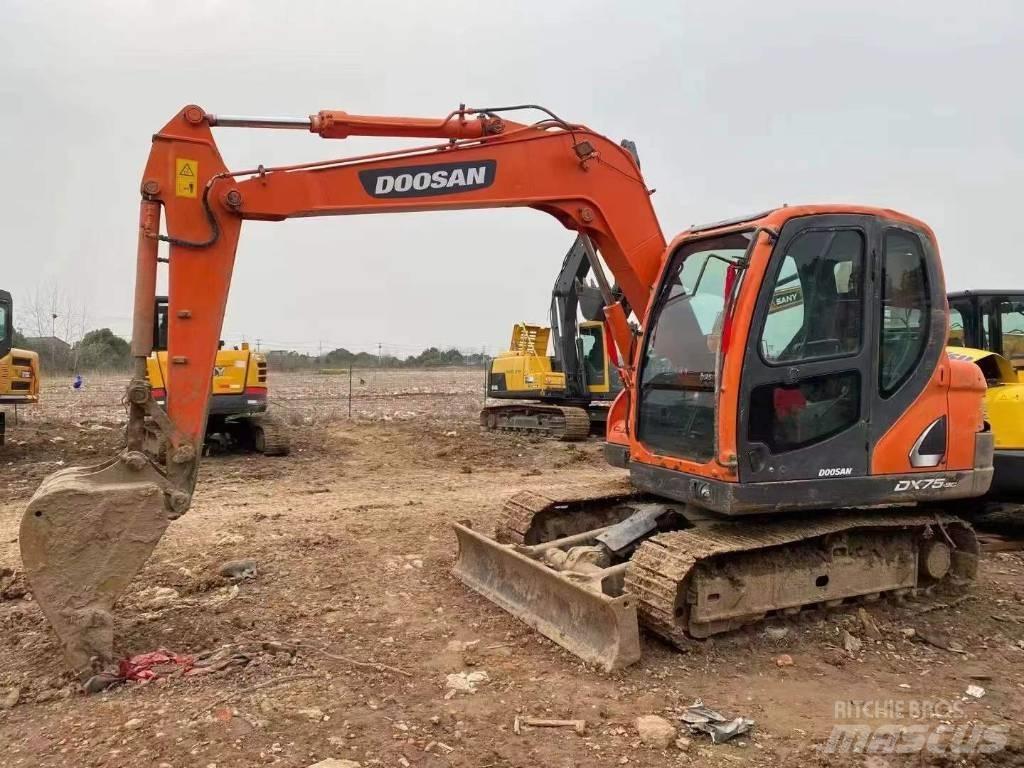 Doosan DX 75-9 C Bageri gusjeničari