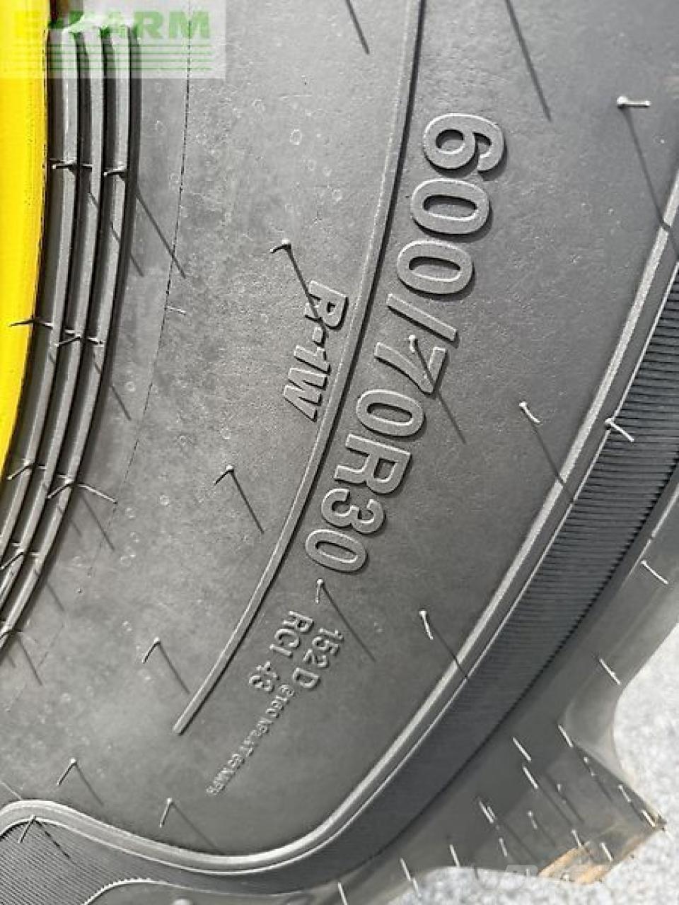 John Deere 7920 Traktori