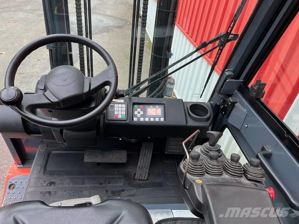 Toyota 8 FBMT 30 Električni viličari