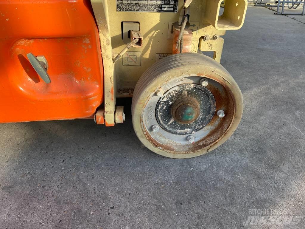 JLG 1930 ES Škaraste platforme