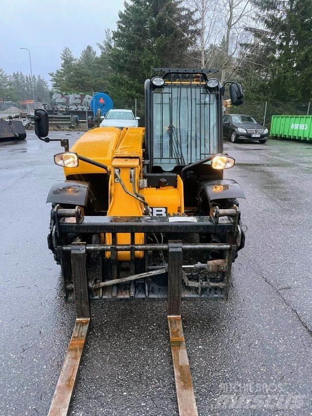 JCB 525-60T5 Teleskopski viličari