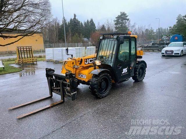 JCB 525-60T5 Teleskopski viličari