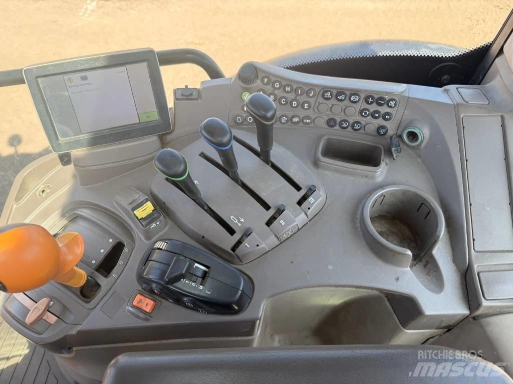John Deere 6130 R Traktori