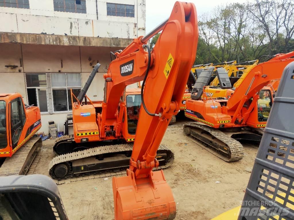 Doosan DH225LC-7 Bageri gusjeničari