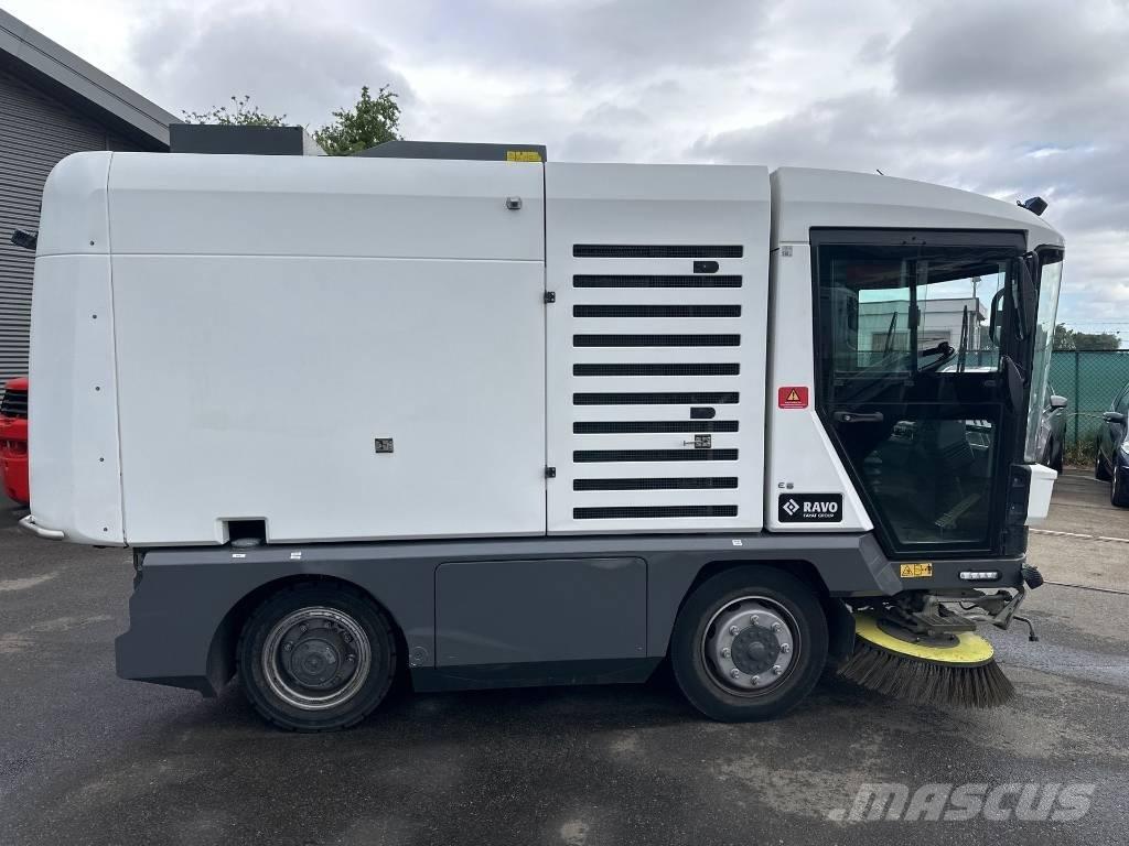 Ravo 540 STH Strojevi za metenje