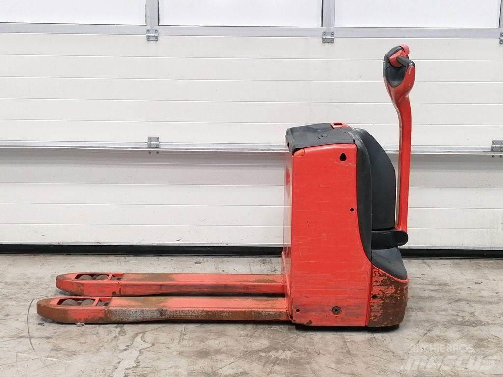 Linde T16 Nisko podizni električni viličar