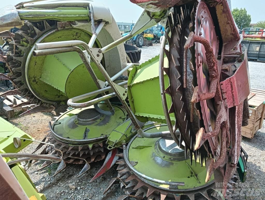 CLAAS Orbis 600 Strojevi za krmu na vlastiti pogon