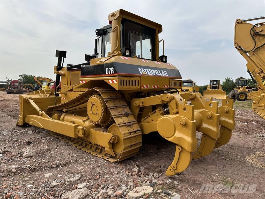 CAT D7R Buldožeri gusjeničari