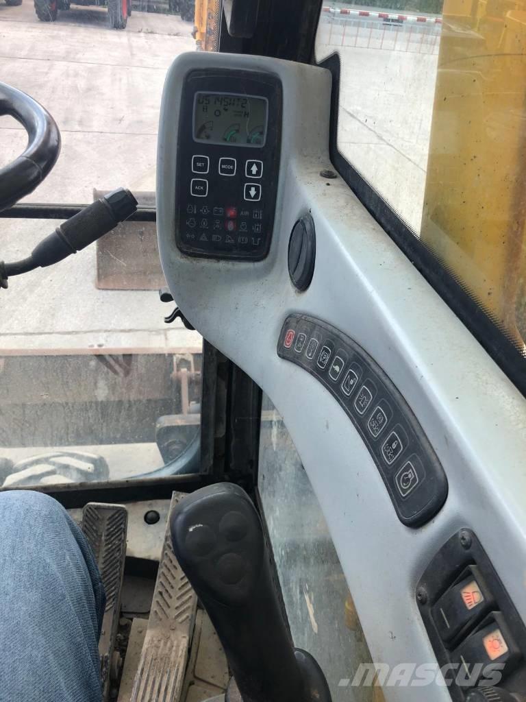 JCB JS145W Bageri na kotačima