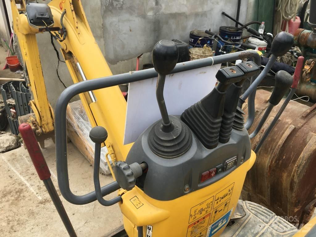 Komatsu PC 10 Mini bageri <7t