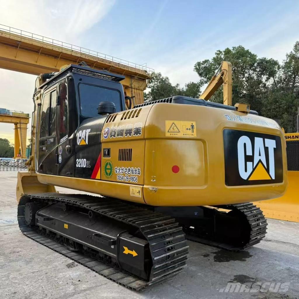 CAT 320 D2 Bageri gusjeničari