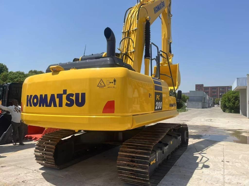 Komatsu PC 200 Bageri gusjeničari