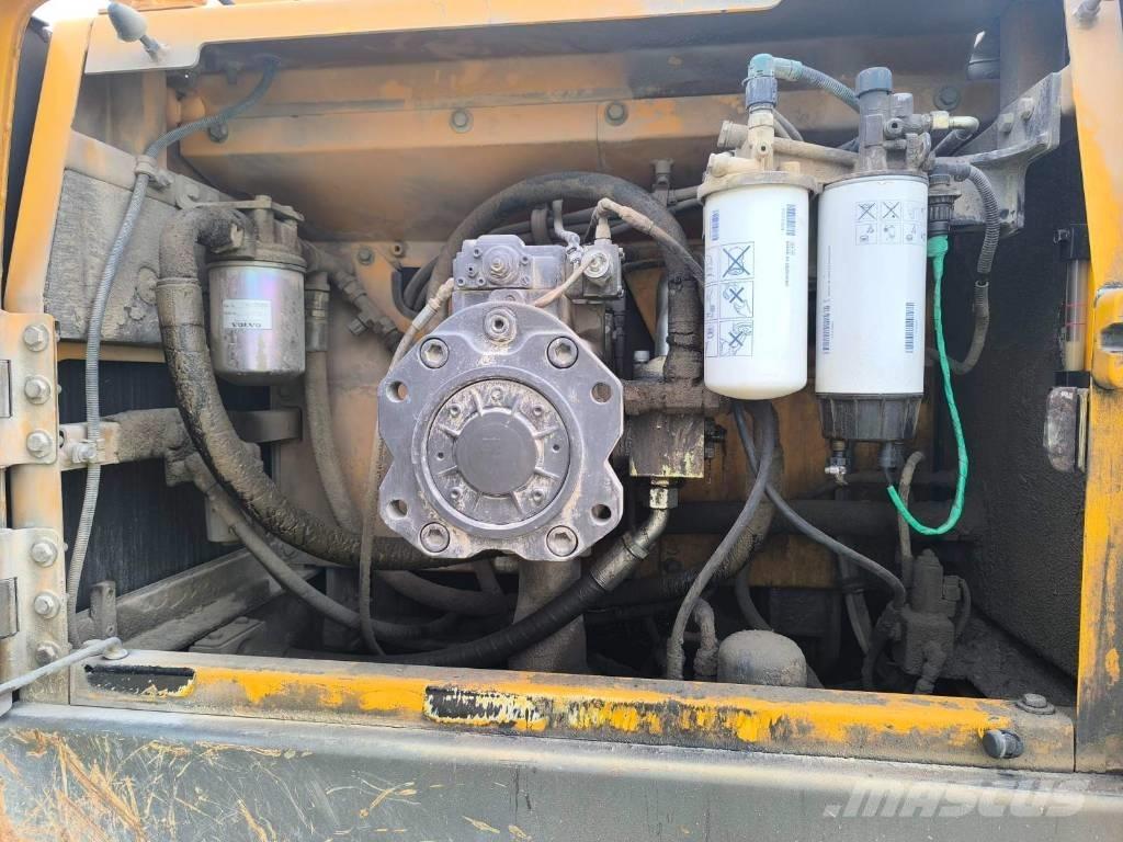 Volvo EC460CL Bageri gusjeničari