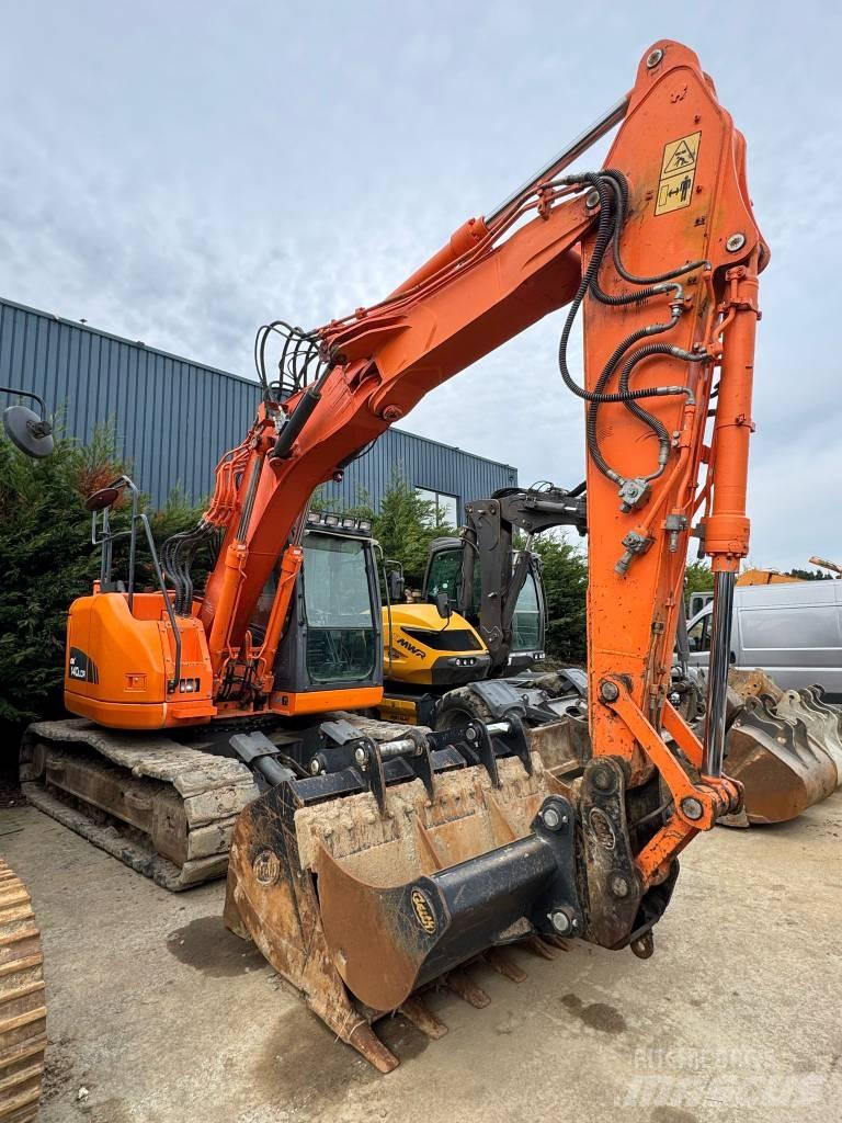 Doosan DX140 LC Bageri gusjeničari
